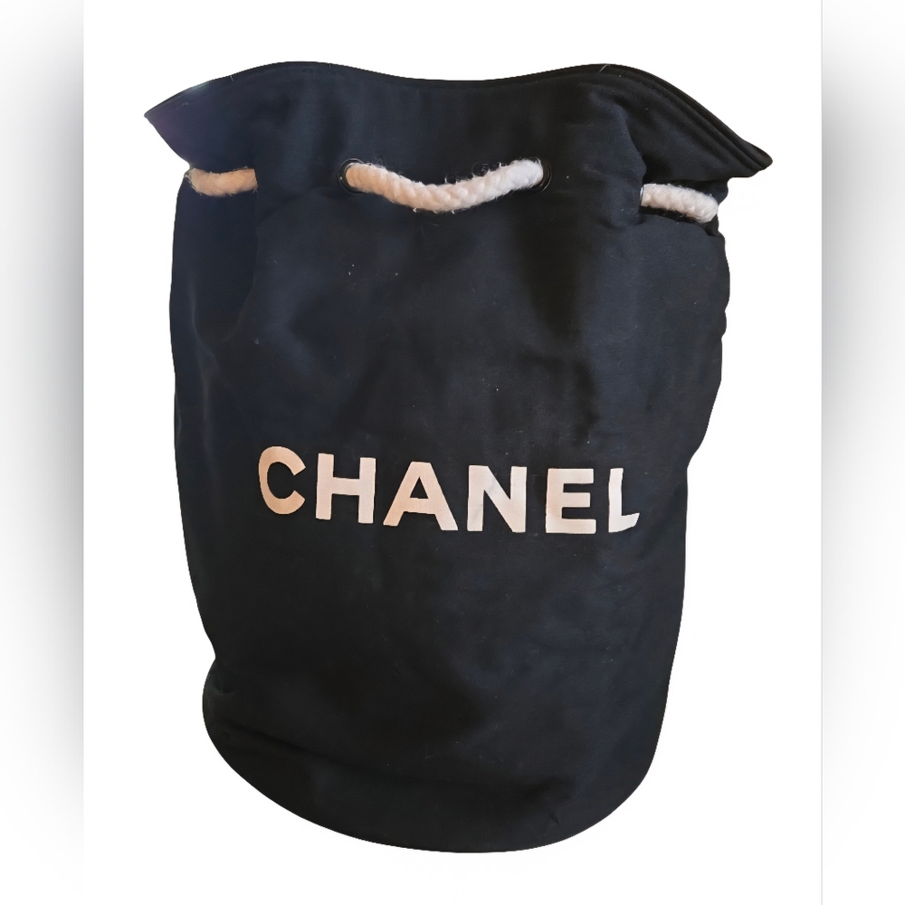 CHANEL Vintage Black Canvas Shoulder/Bucket Bag - Picture 3 of 9